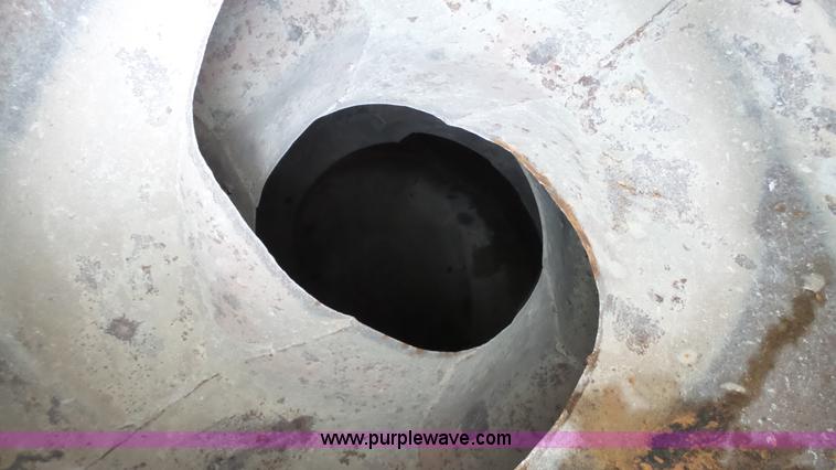 image for item J7263 1989 Peterbilt 357 mixer truck