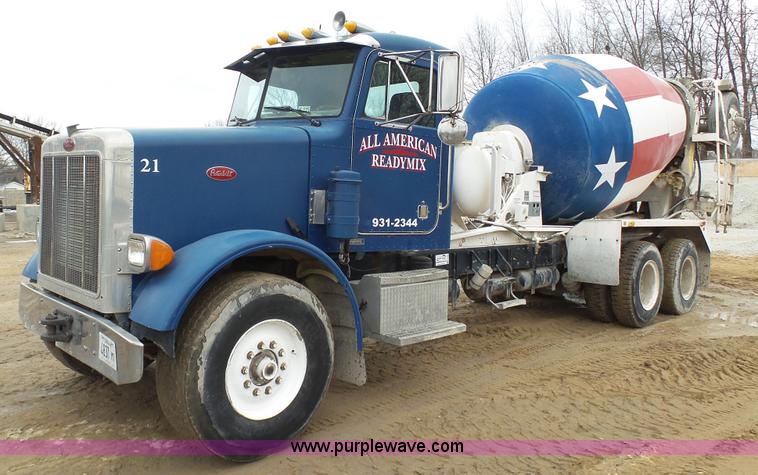 image for item J7264 1989 Peterbilt 357 mixer truck