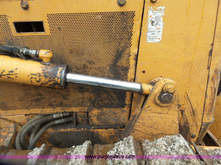 image for item J7514 2001 Case 850H dozer