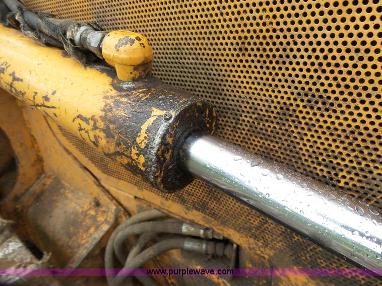 image for item J7514 2001 Case 850H dozer