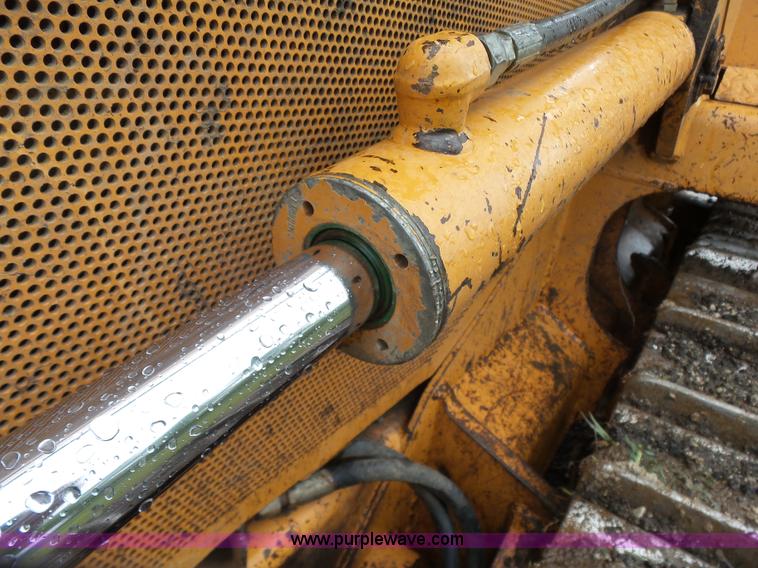 image for item J7514 2001 Case 850H dozer