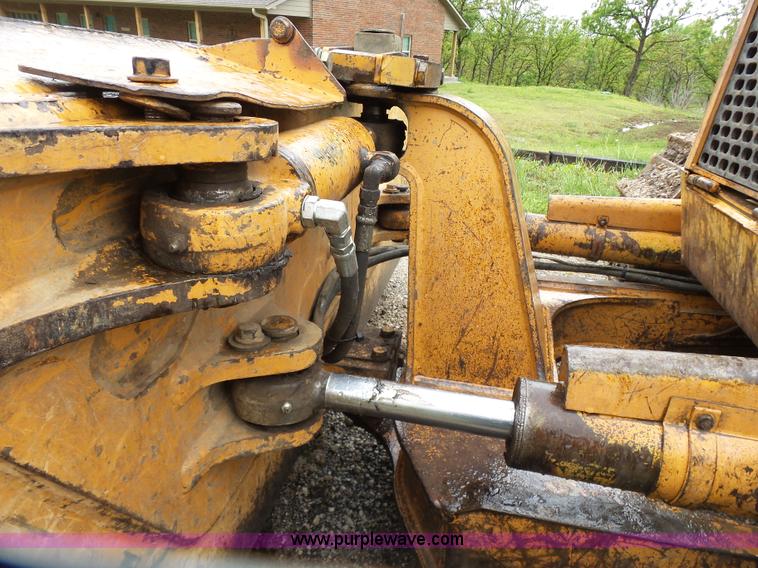 image for item J7514 2001 Case 850H dozer