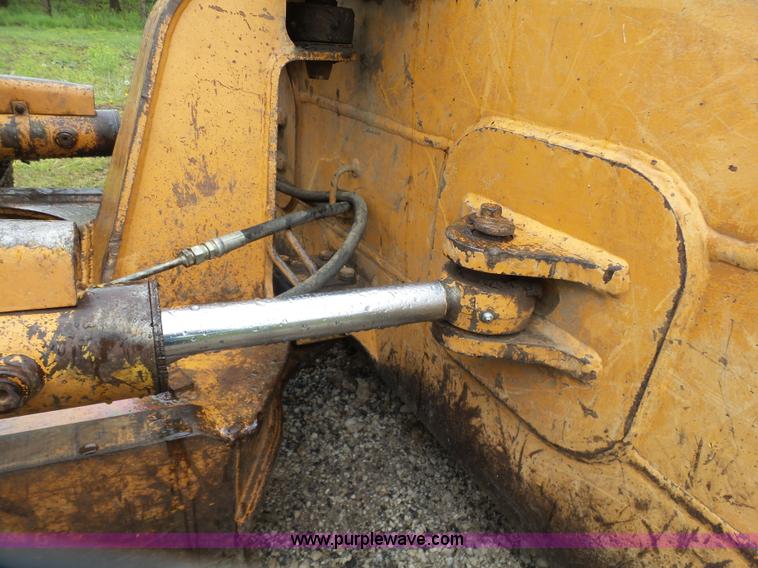 image for item J7514 2001 Case 850H dozer