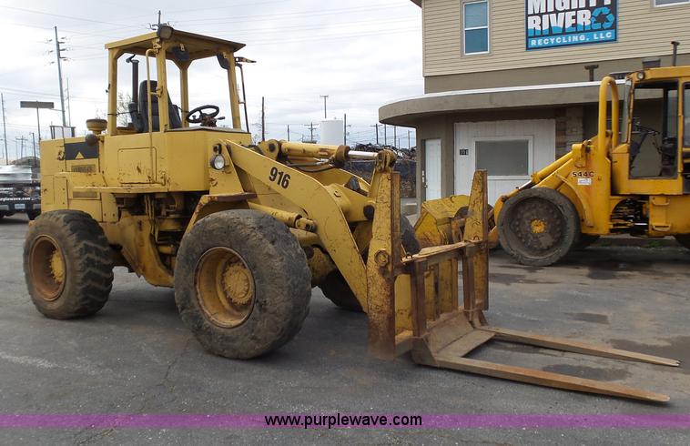 image for item K1338 1989 Caterpillar 916 wheel loader