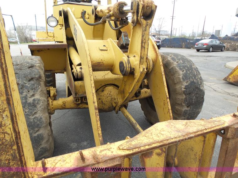 image for item K1338 1989 Caterpillar 916 wheel loader