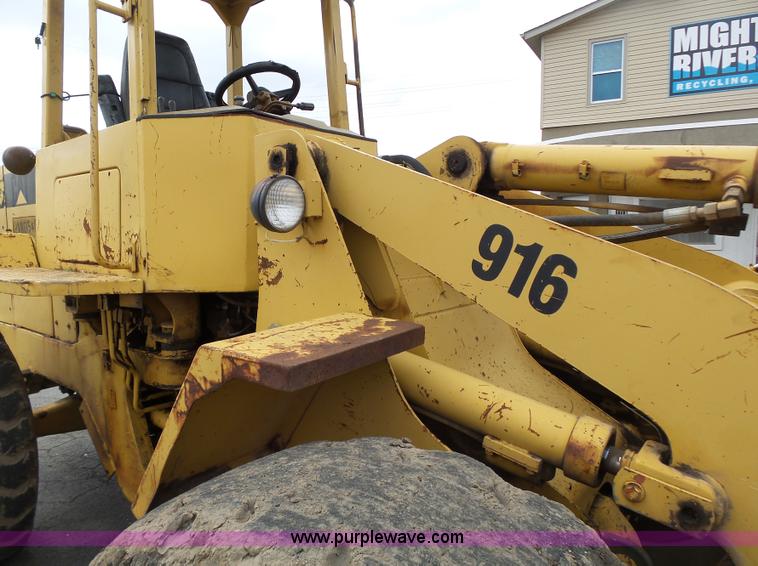 image for item K1338 1989 Caterpillar 916 wheel loader