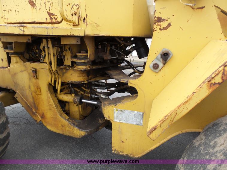 image for item K1338 1989 Caterpillar 916 wheel loader