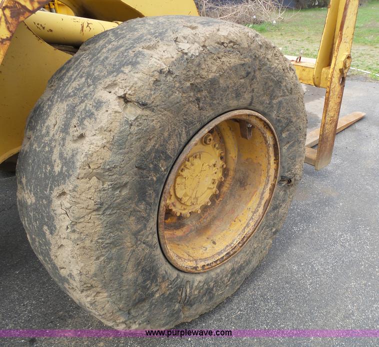 image for item K1338 1989 Caterpillar 916 wheel loader
