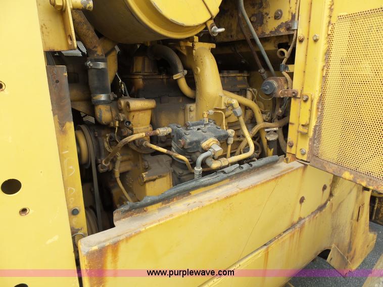 image for item K1338 1989 Caterpillar 916 wheel loader