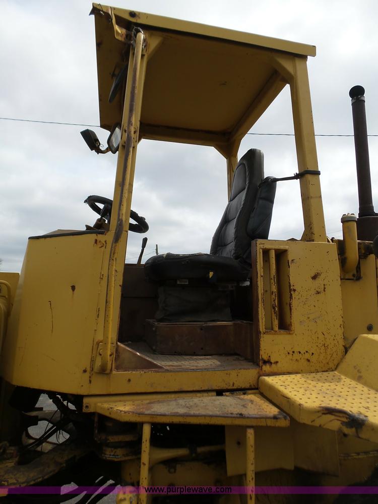 image for item K1338 1989 Caterpillar 916 wheel loader