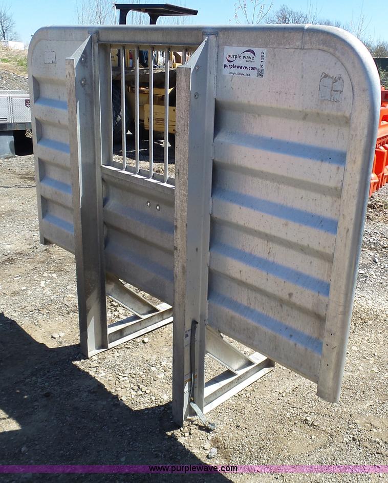 image for item K1352 Aluminum headache rack