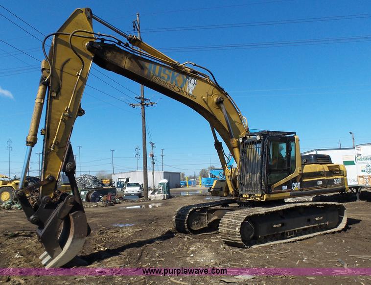 image for item K1357 2002 Caterpillar 330B excavator