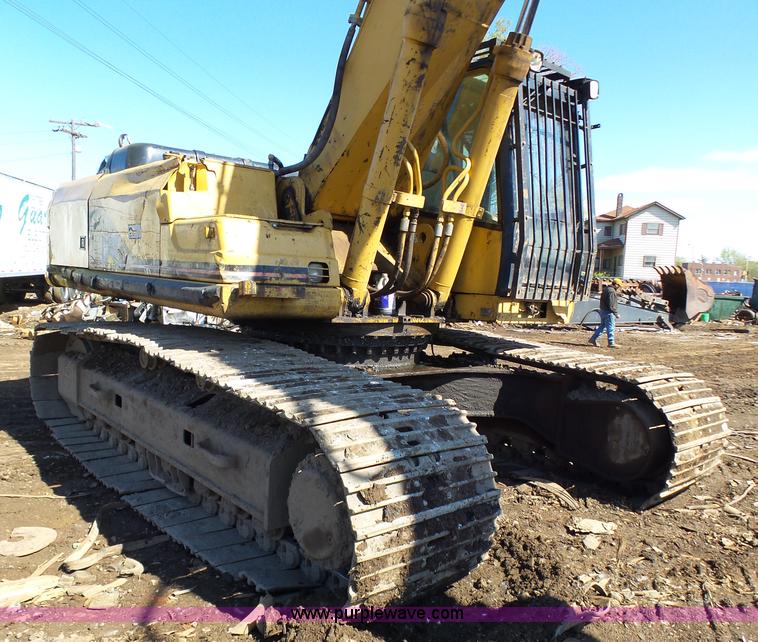 image for item K1357 2002 Caterpillar 330B excavator