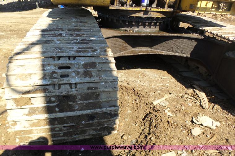 image for item K1357 2002 Caterpillar 330B excavator