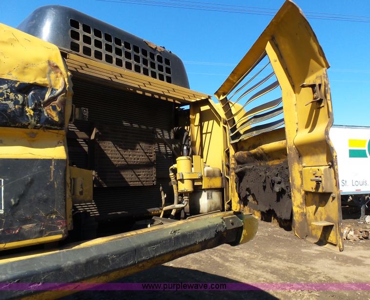 image for item K1357 2002 Caterpillar 330B excavator