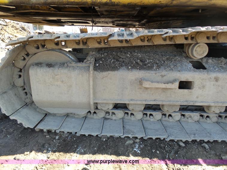 image for item K1357 2002 Caterpillar 330B excavator