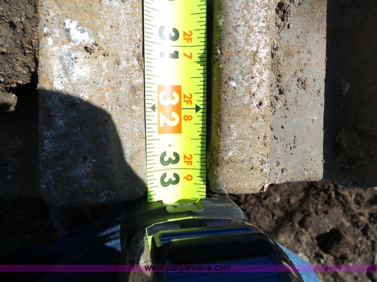 image for item K1357 2002 Caterpillar 330B excavator