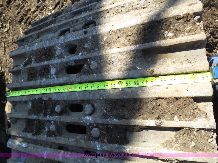 image for item K1357 2002 Caterpillar 330B excavator