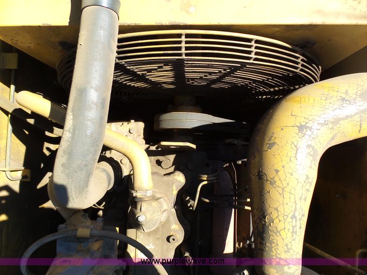 image for item K1357 2002 Caterpillar 330B excavator