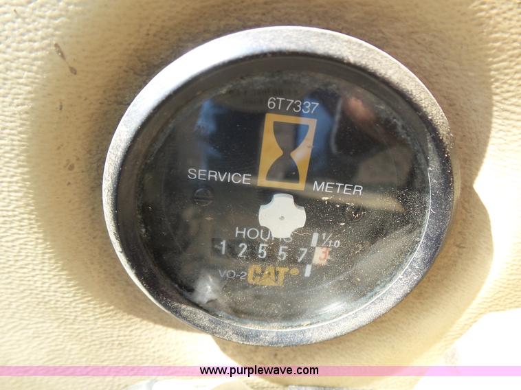 image for item K1357 2002 Caterpillar 330B excavator