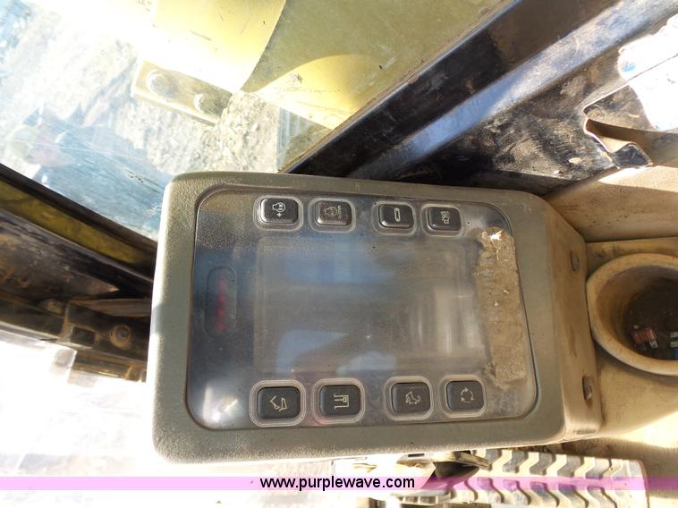 image for item K1357 2002 Caterpillar 330B excavator