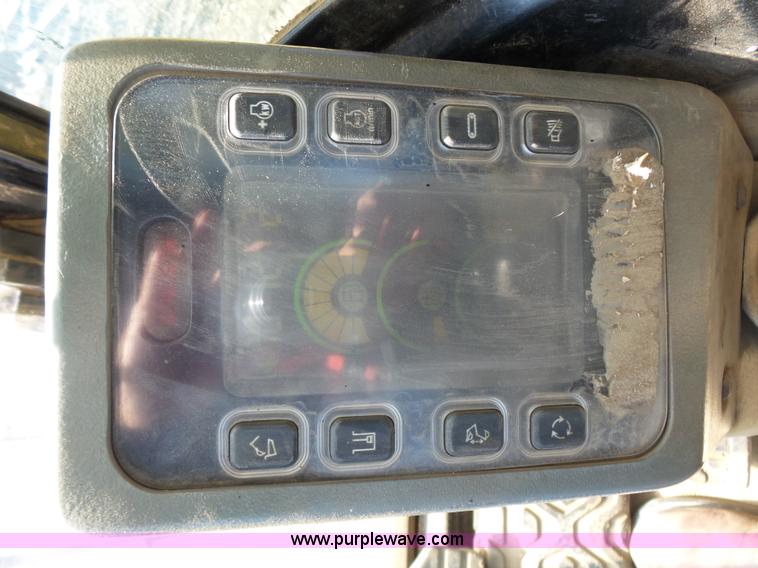 image for item K1357 2002 Caterpillar 330B excavator