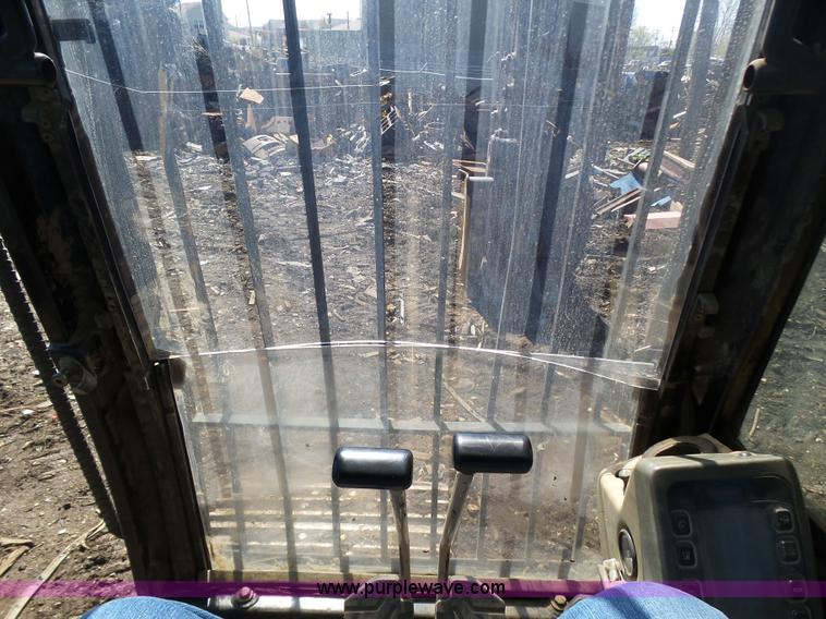 image for item K1357 2002 Caterpillar 330B excavator