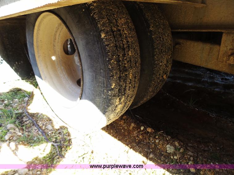 image for item K1367 1989 Interstate equipment trailer