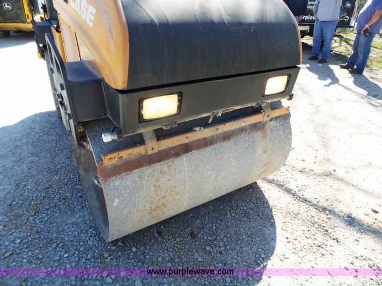 image for item K1370 2006 Case DV202 double drum compactor