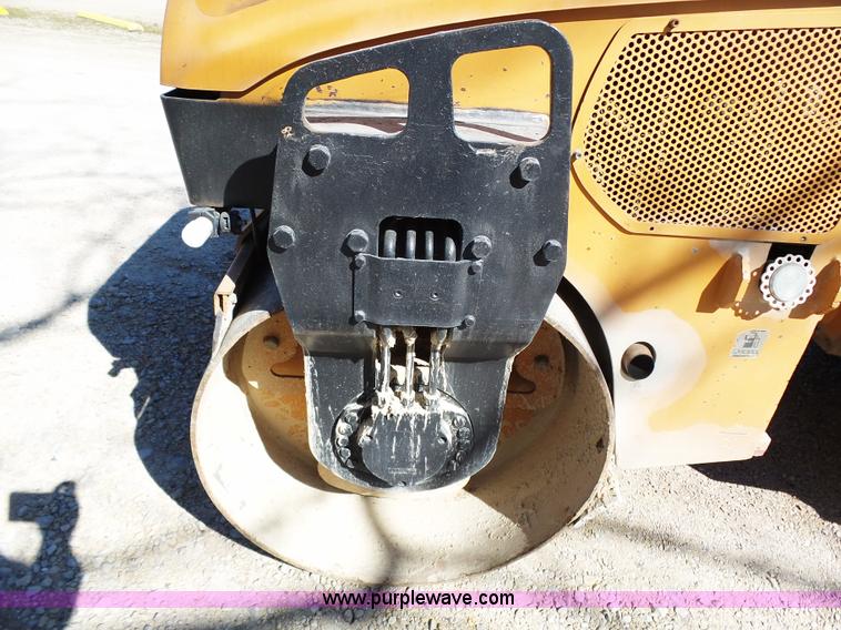 image for item K1370 2006 Case DV202 double drum compactor