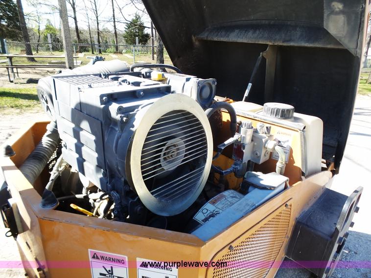 image for item K1370 2006 Case DV202 double drum compactor