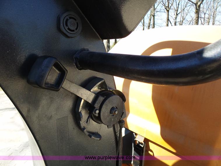 image for item K1370 2006 Case DV202 double drum compactor