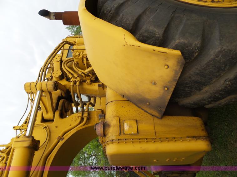 image for item K1383 Caterpillar 637 conventional scraper