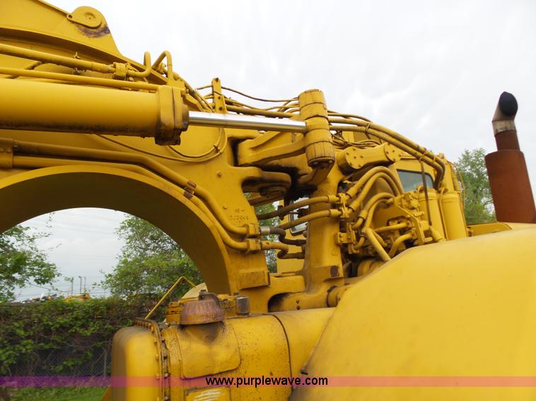 image for item K1383 Caterpillar 637 conventional scraper