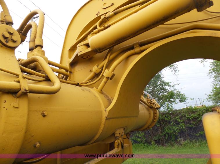 image for item K1383 Caterpillar 637 conventional scraper