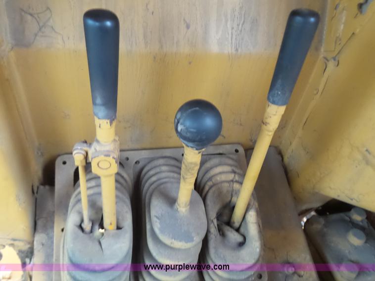 image for item K1383 Caterpillar 637 conventional scraper