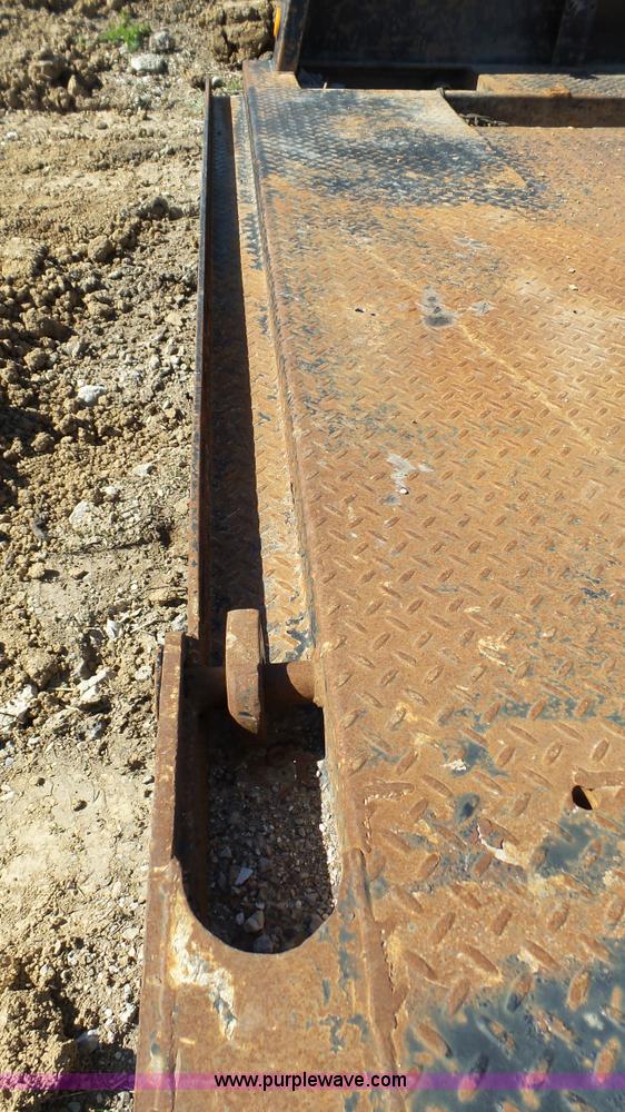 image for item K4199 Largo FBR10896 flatbed