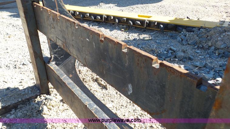 image for item K4200 2006 John Deere 310SG backhoe