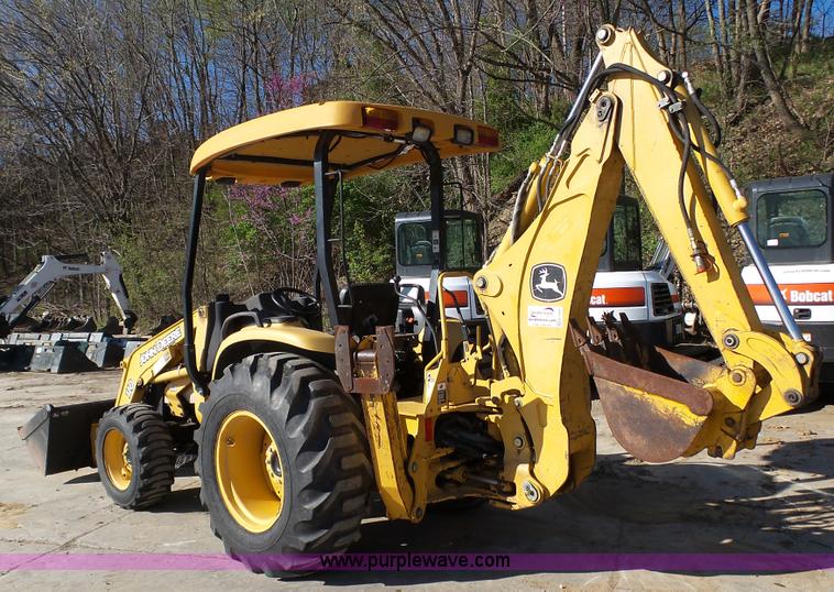 image for item K4207 2001 John Deere 110 backhoe