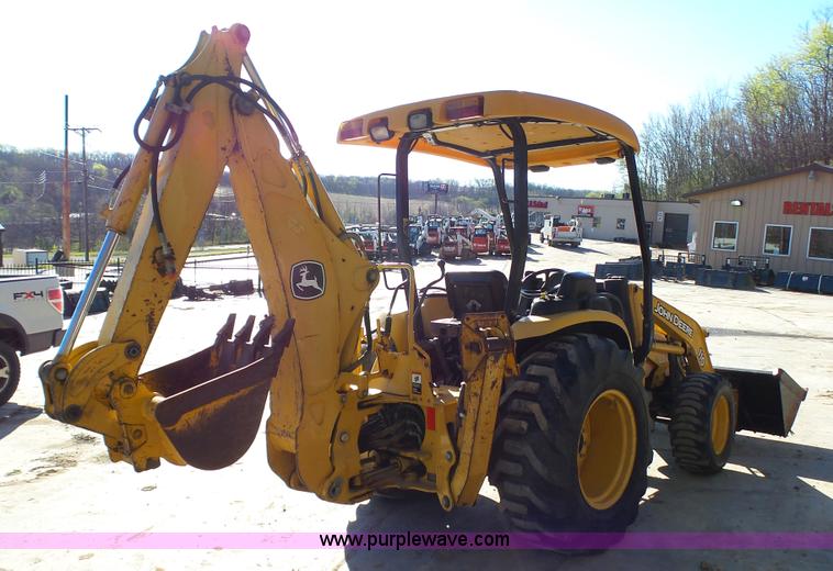 image for item K4207 2001 John Deere 110 backhoe