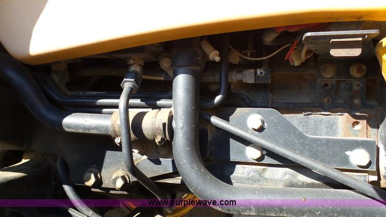 image for item K4207 2001 John Deere 110 backhoe