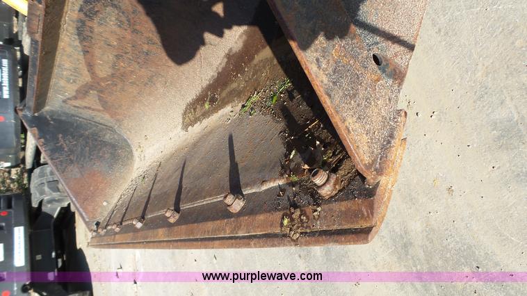 image for item K4207 2001 John Deere 110 backhoe