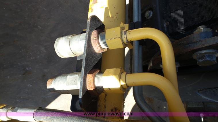 image for item K4207 2001 John Deere 110 backhoe