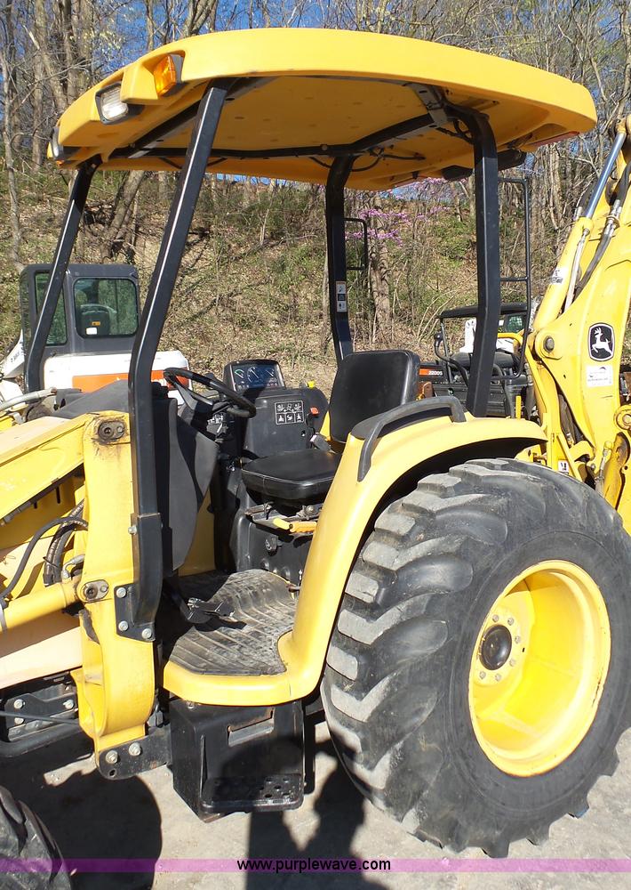 image for item K4207 2001 John Deere 110 backhoe