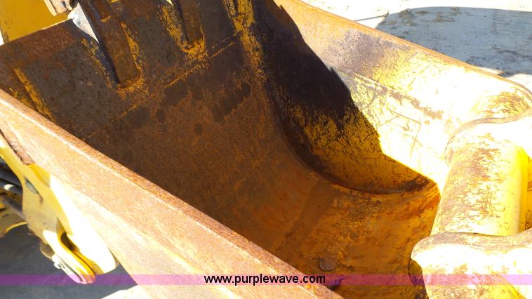 image for item K4207 2001 John Deere 110 backhoe