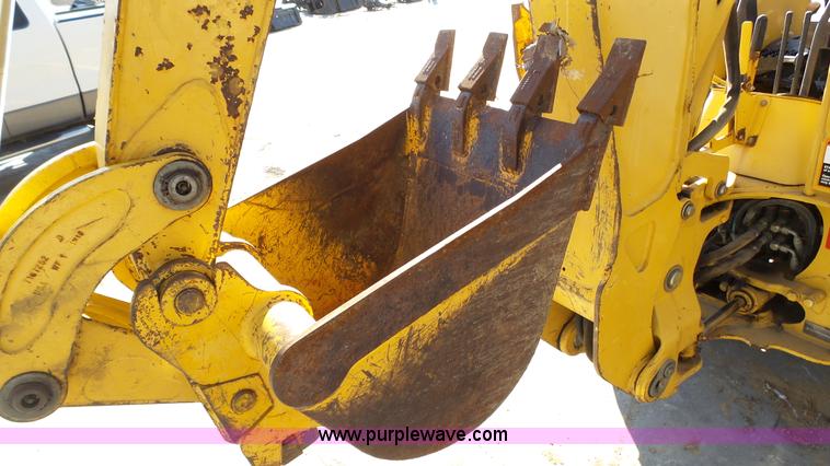 image for item K4207 2001 John Deere 110 backhoe