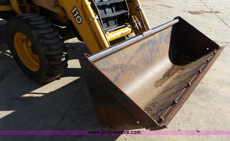 image for item K4207 2001 John Deere 110 backhoe