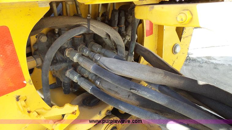 image for item K4207 2001 John Deere 110 backhoe