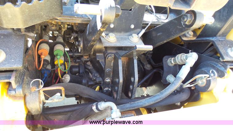 image for item K4207 2001 John Deere 110 backhoe