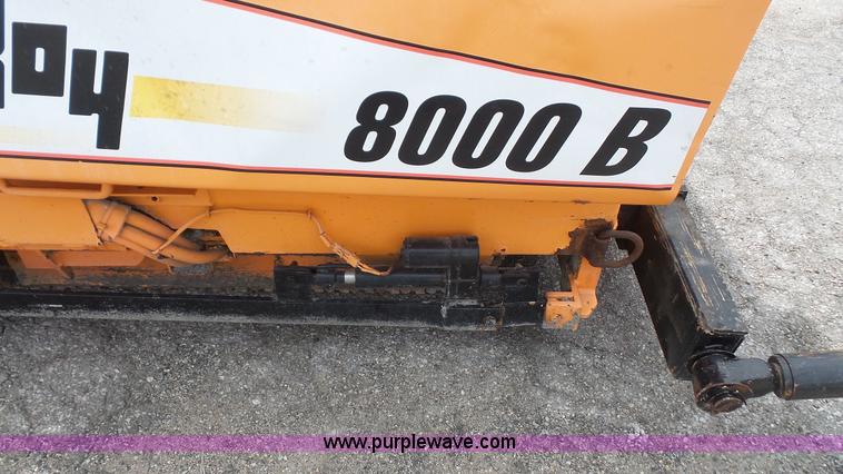 image for item K4502 LeeBoy L8000T paver